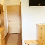 Apartment In Near Lift *