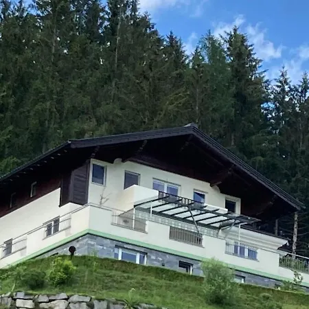 In Pinzgau With A Large Terrace Apartment