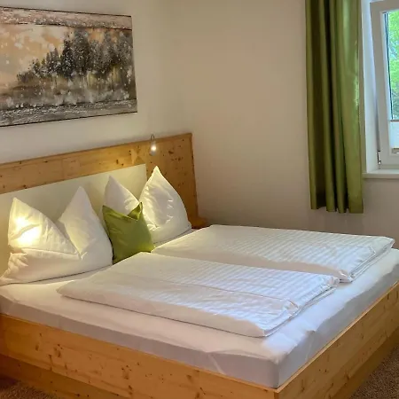 In Pinzgau With A Large Terrace Apartment *