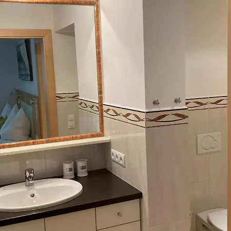 In Near Lift 미테르질